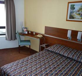 Туры в Hotel Rouen St-Sever  в Франции