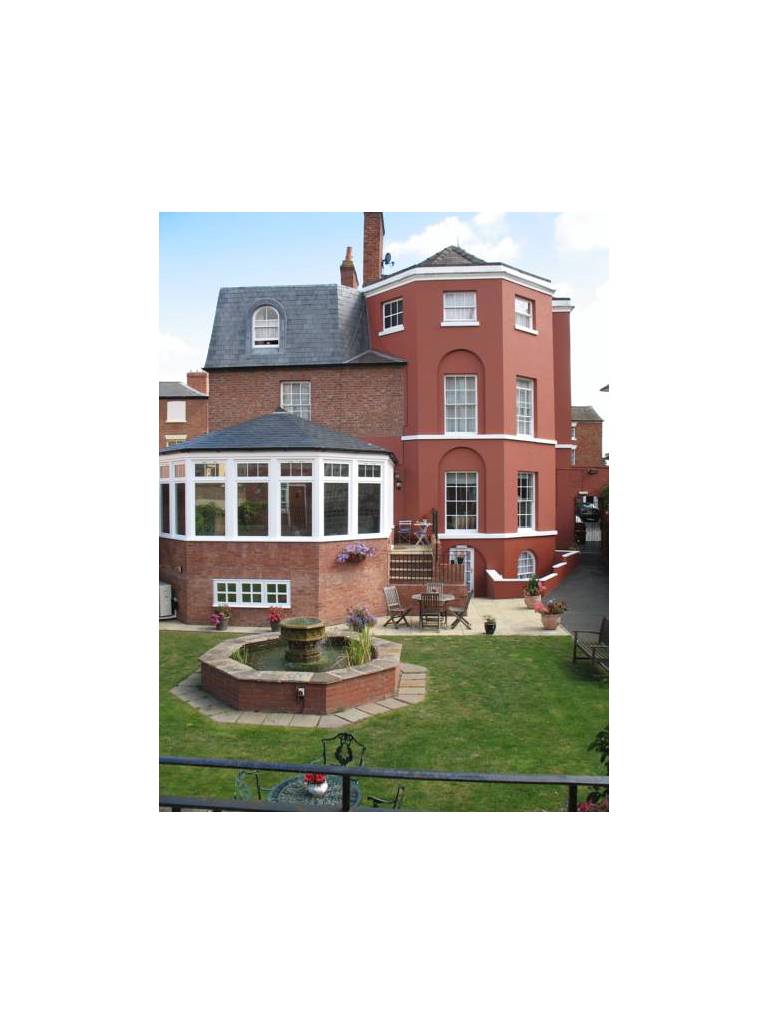 Sandford House Hotel 