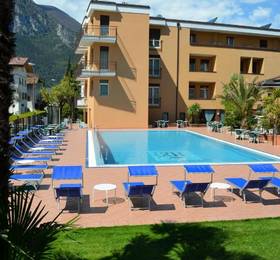 Hotel Villa Giuliana  в озере Гарда