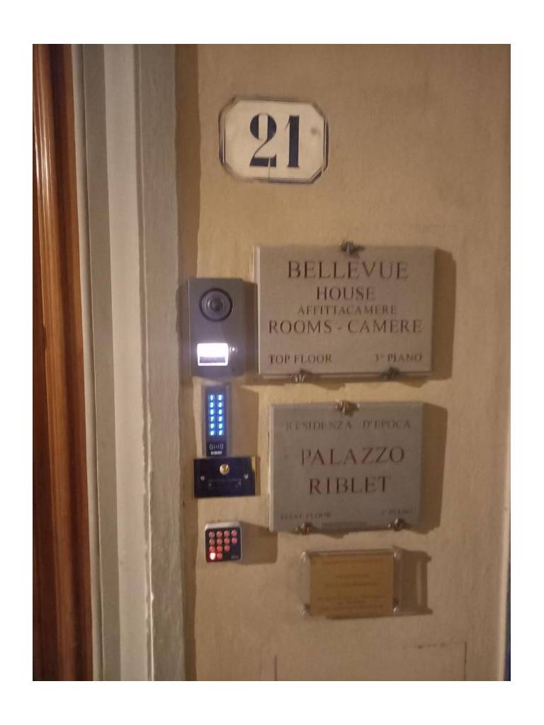 Bellevue House Hotel 