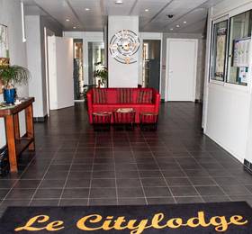 Отдых в Appart Hotel City Lodge Niort - Франция, Ньор