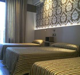 Hostal Atocha Almudena Martin в Мадриде