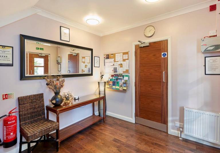Conifers Guest House 