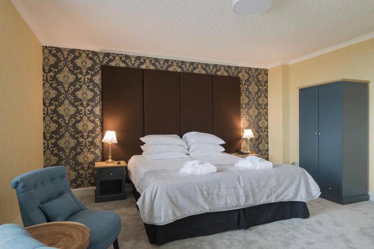 Dornoch Castle Hotel 