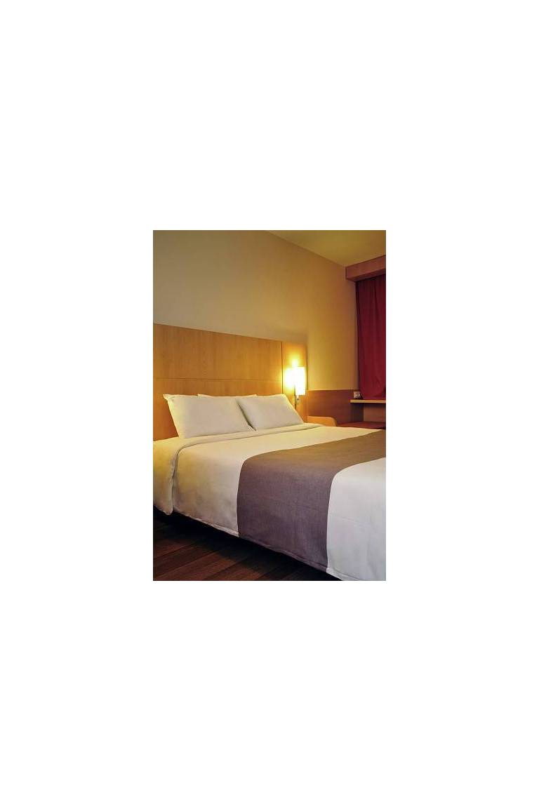 ibis Aberdeen Centre 