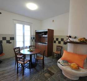 Holiday House Aurora  в Кортоне