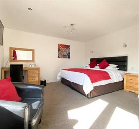 Rosebank Guest House  в Перте
