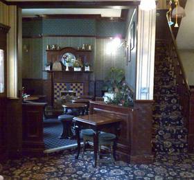 The Commercial Hotel  в Манчестере