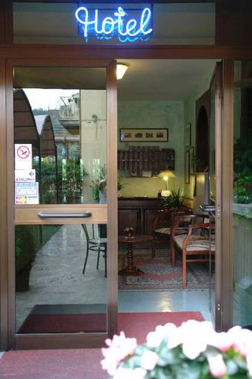 Hotel La Pergoletta  2* Италия, Орвието