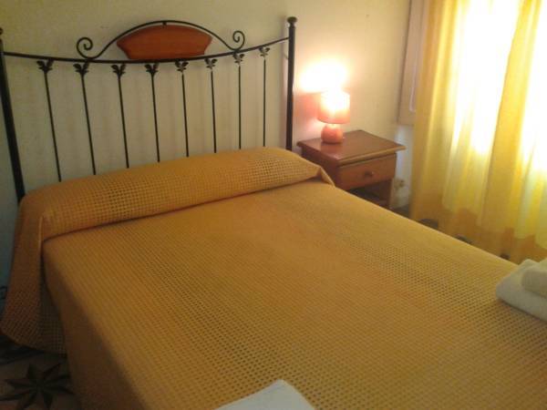 Hostal Santa Teresa 2* Испания, Реус
