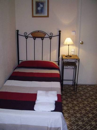 Hostal Santa Teresa  2* Испания, Реус