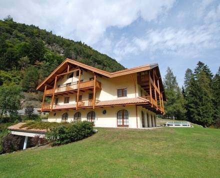 Two-Bedroom Apartment Casavacanze Sporting 2 Италия, Пинцоло