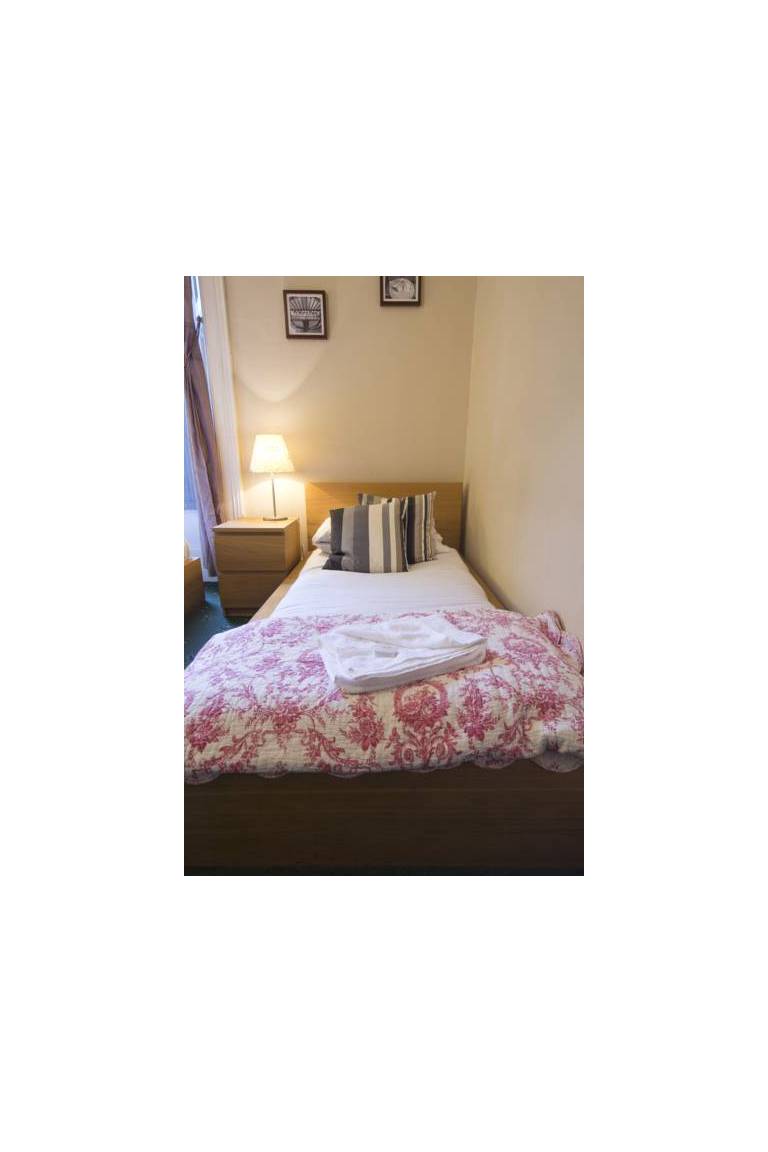 Amadeus Guest House 