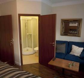 Туры в Hrafninn Guesthouse  в Исландии