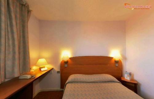 Cottage Hotel Reims 2* Франция, Реймс