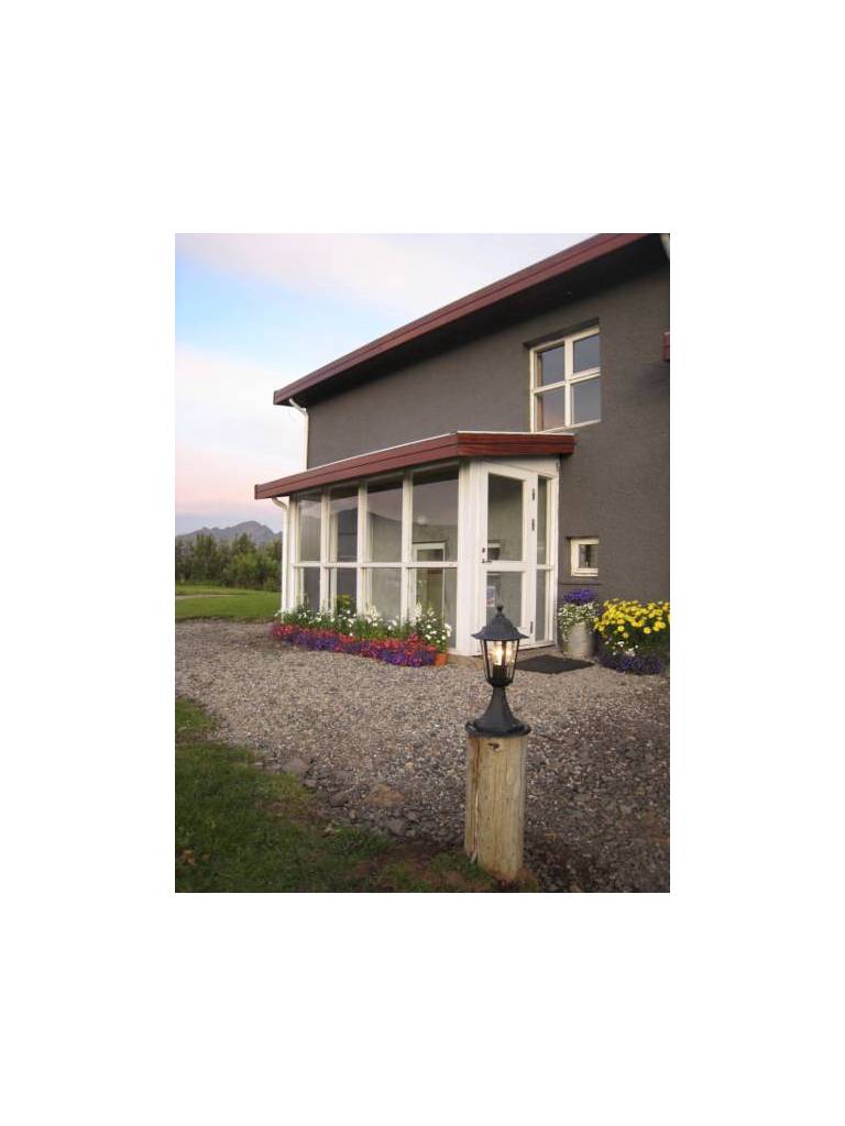Dilksnes Guesthouse 