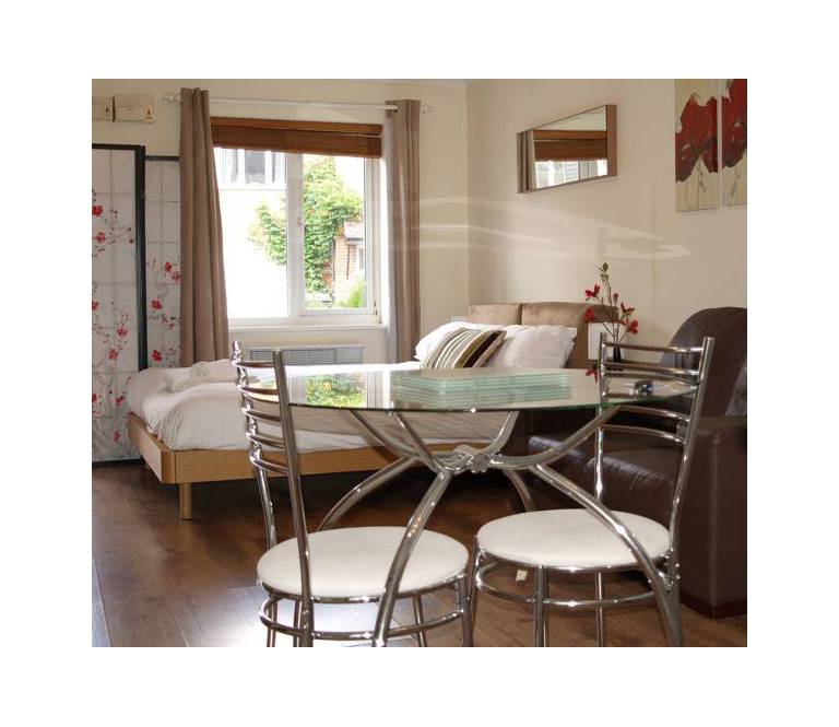 Cleveland Apartment 