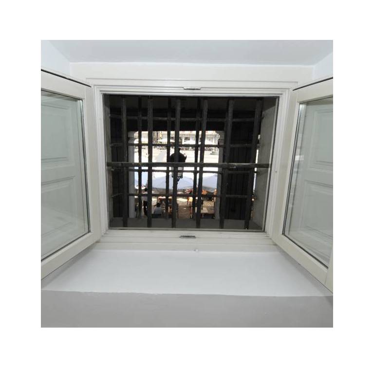 Plaza Mayor Suites 