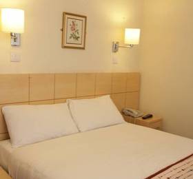 Oliver Plaza Hotel  в Лондоне
