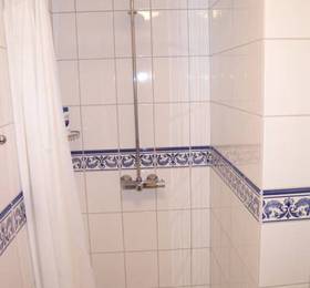 Alfholl Guesthouse  в Рейкьявике