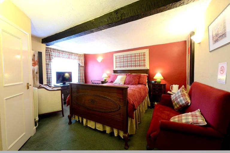 Meryan House Hotel 