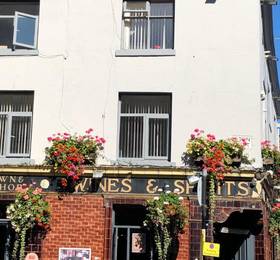 Туры в The Crown & Anchor  в Великобритании