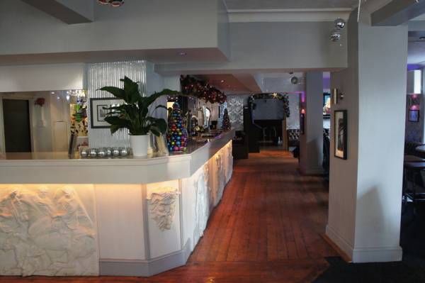 The Crown & Anchor 