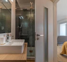 Orange 3 House - Chiado Bed Breakfast Suites в Лиссабоне