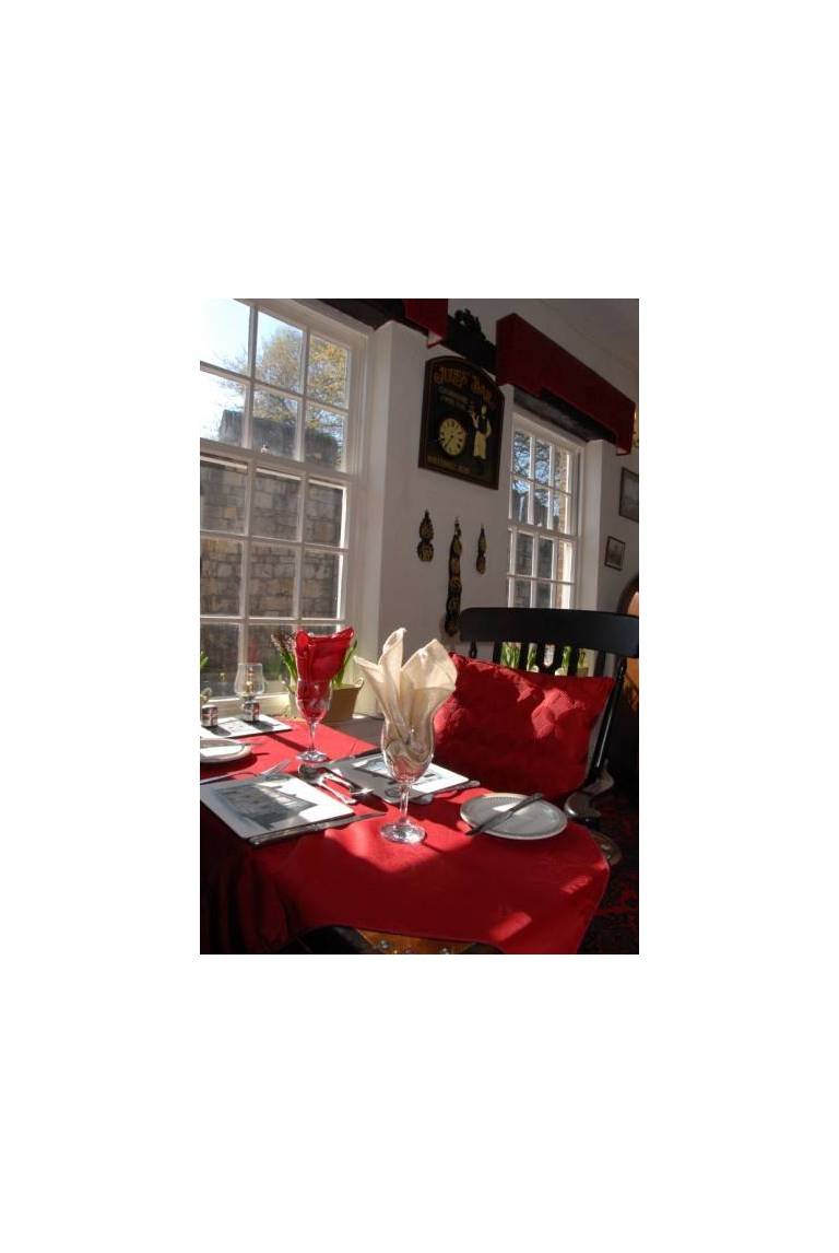 Coach House Hotel 