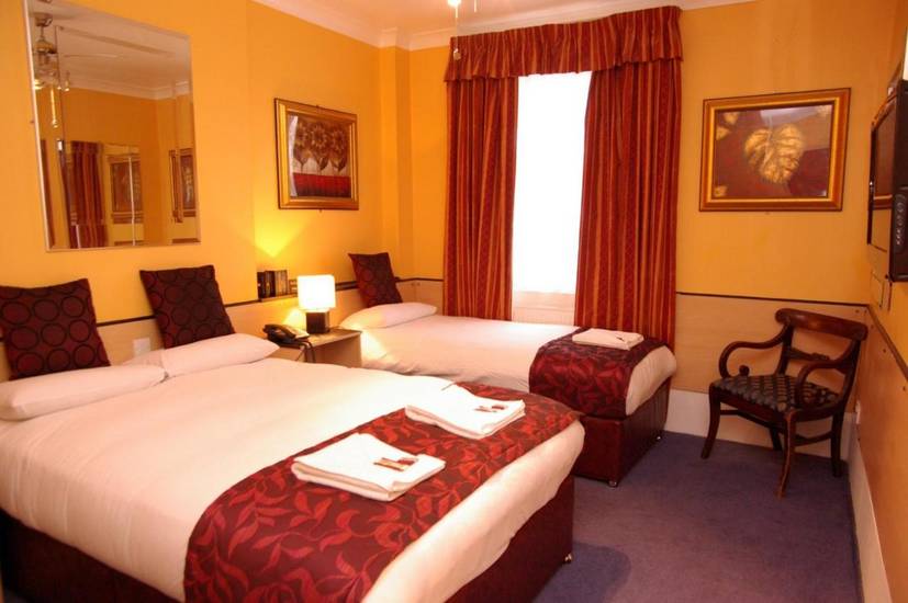 Tudor Court Hotel  3* Великобритания, Лондон
