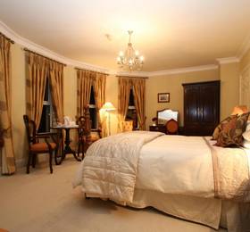 Brook Manor Lodge  в Трали