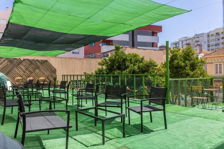 Blue Coast Hostel 