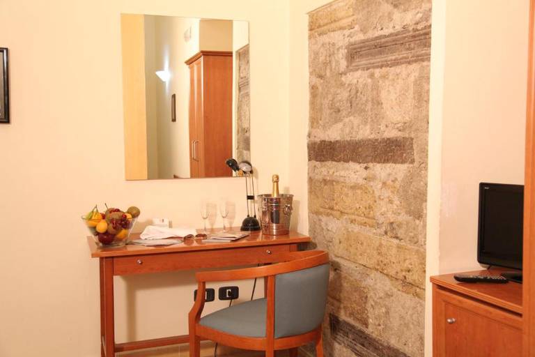 Caravaggio Hotel