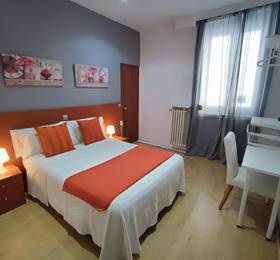 Hostal Cervantes в Мадриде