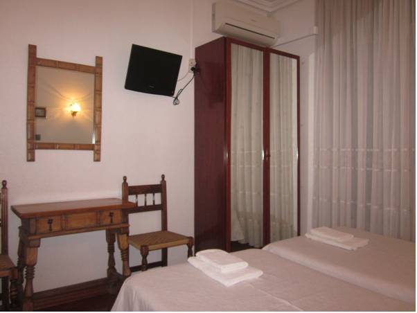 Hostal Esmeralda 2* Испания, Мадрид