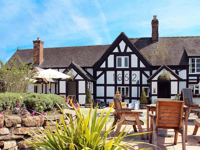 White Lion Hotel 