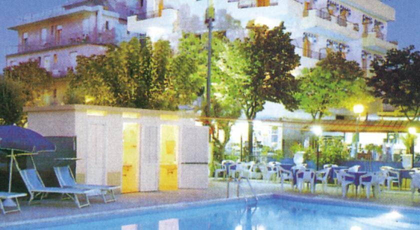 Residence Record Италия, Римини