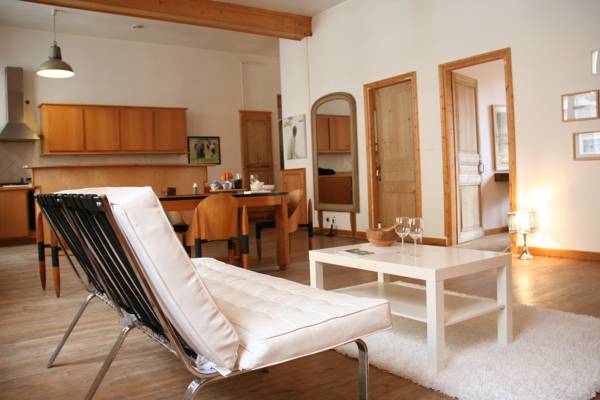 Lyon Guest House 
