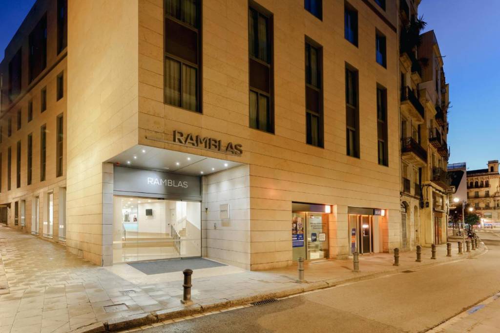 Hesperia Ramblas 3*