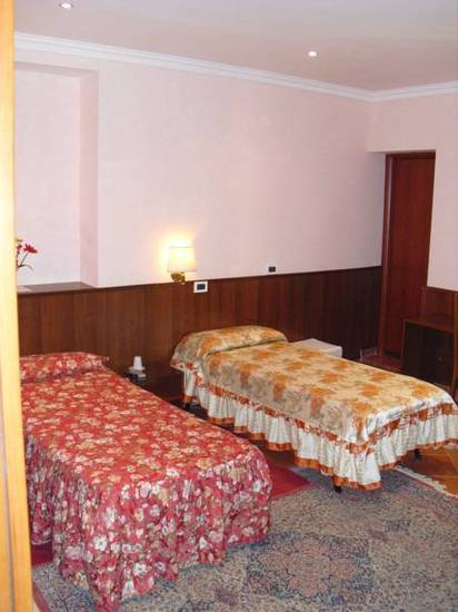 Asian Rest House  Италия, Рим