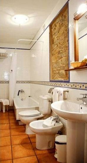 Hotel Pazos Alba  2* Испания, Сантьяго-де-Компостела