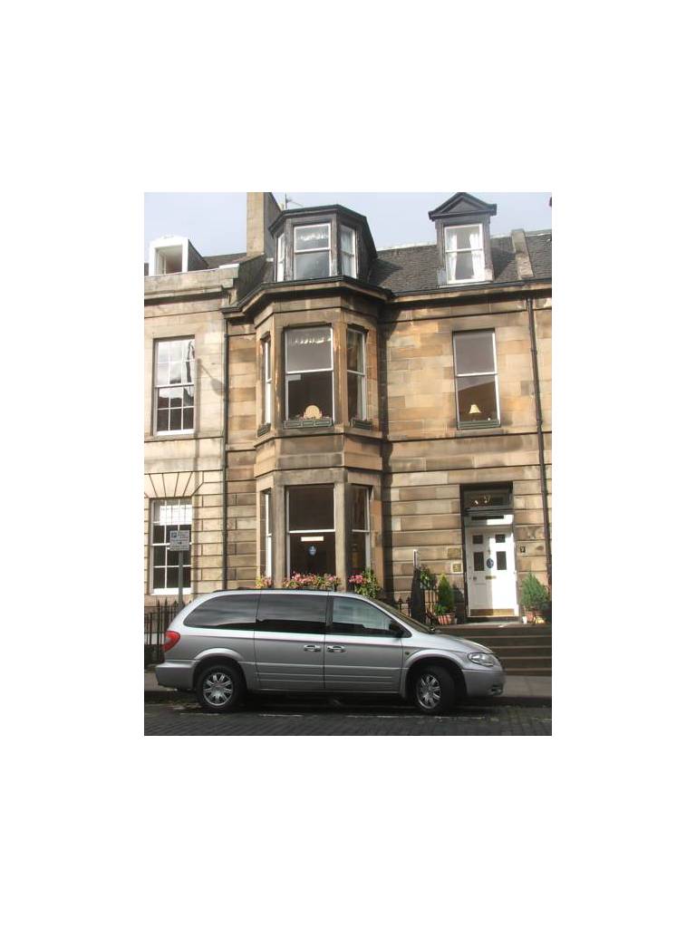 Eyre Guest House 