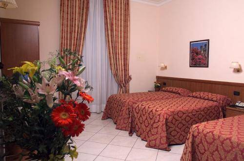 Mirage & Halifax  3* Италия, Рим