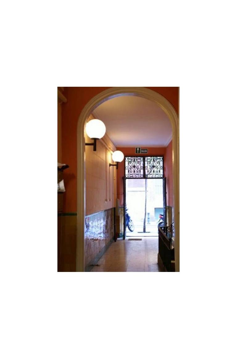 Hostal Drassanes 