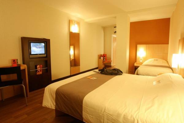 Hotel ibis Braga 2* Португалия, Брага