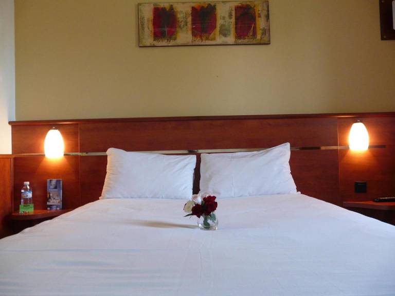Brit Hotel Prema 