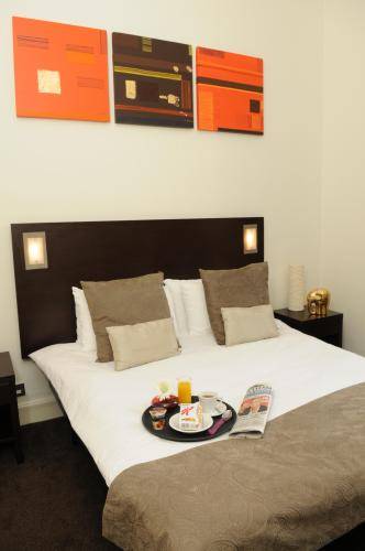 The Minto Hotel 