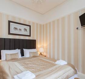 Elmington Hotel  в Торки