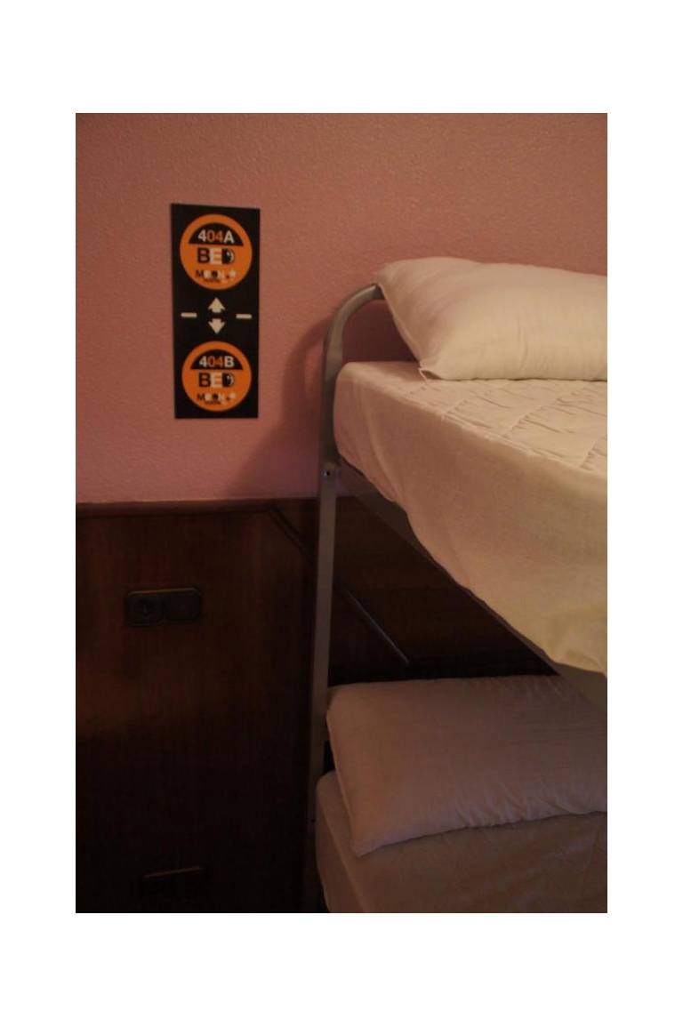 Moon Hostel Bio 