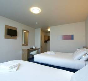 Travelodge Cork  в Корке